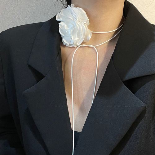 Lily of the Valley Blossom Strap Necklace Camellia Choker Necklace Vintage French Tie Bracelet Collar Necklace