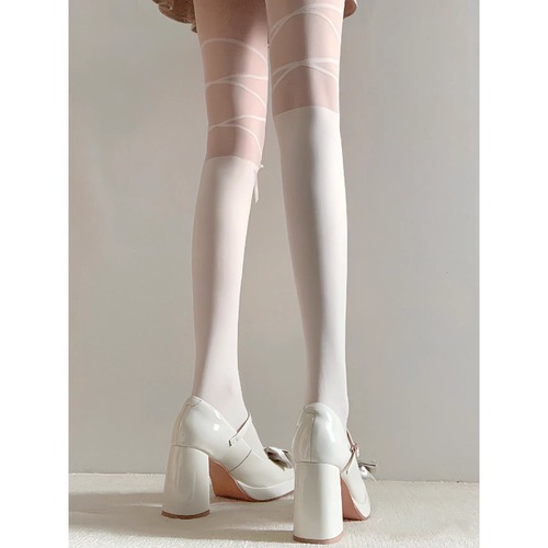 Japanese-style milky white pure desire splicing false leg butterfly bow cross strap black and white silk pantyhose for girls