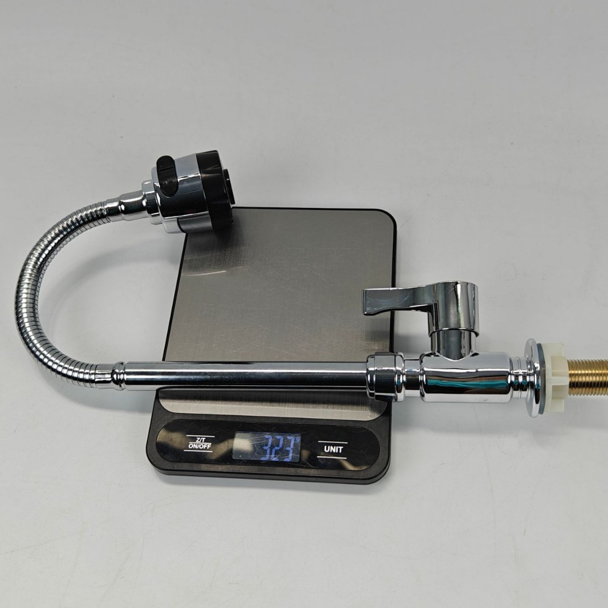 Venta directa transfronteriza cocina ABS grifo frío único lavabo de cocina de acero inoxidable fregadero de bolas giratorias baño