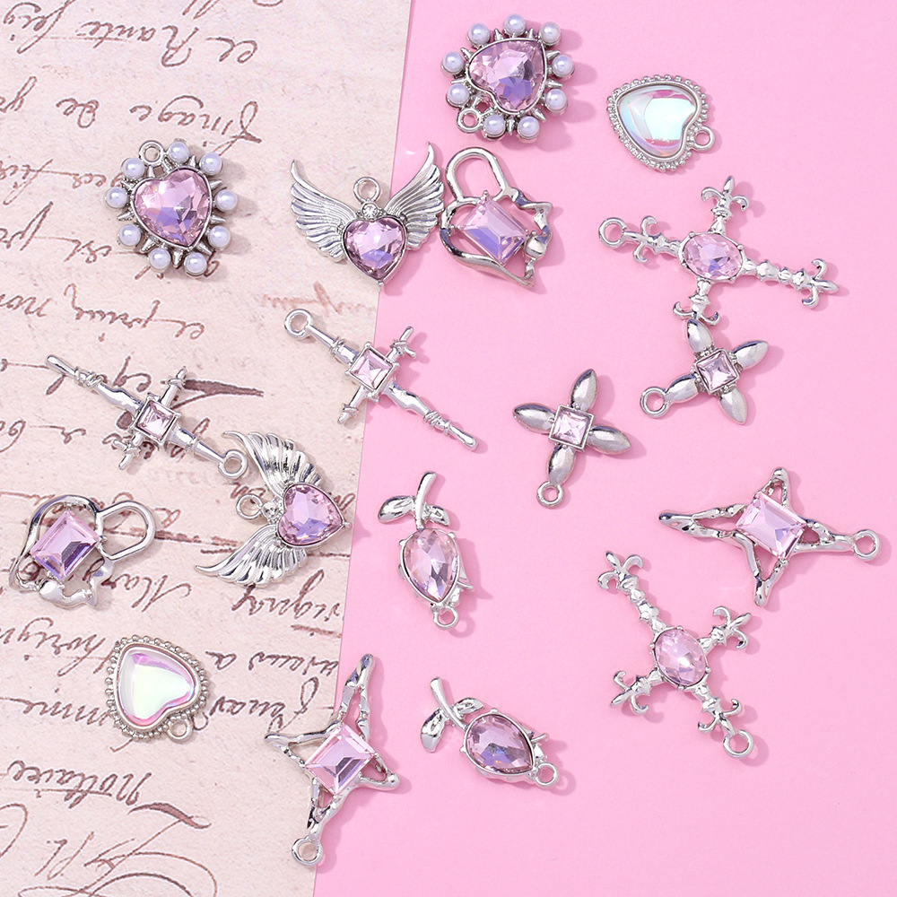 跨境爆款爱心圆形十字架饰品吊坠紫色魔法权杖合金diy配件批发