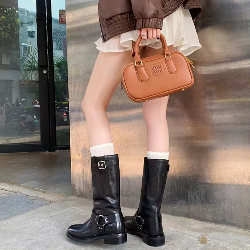 Uva mamá 2023 otoño e invierno nuevo fresco chic vegetal curtido francés retro hebilla de cinturón de media pantorrilla fondo grueso botas de caballero para las mujeres