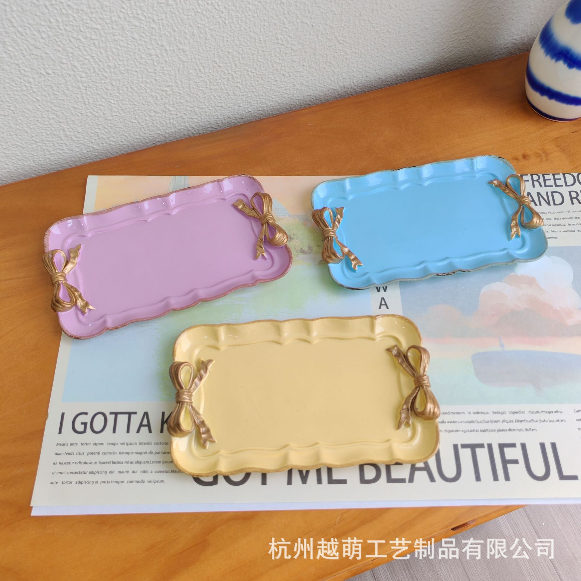 Vintage Dessert Plate Dishpoint Plate Bow Tray Resin Home Fruit Plate Ornaments Japanese Plate Jewelry Tray