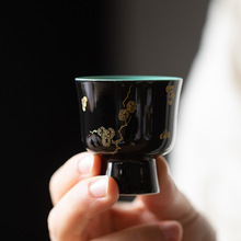松石绿黑地烫金岁寒三友品茗杯家用功夫茶具小高足杯闻香杯喝茶杯