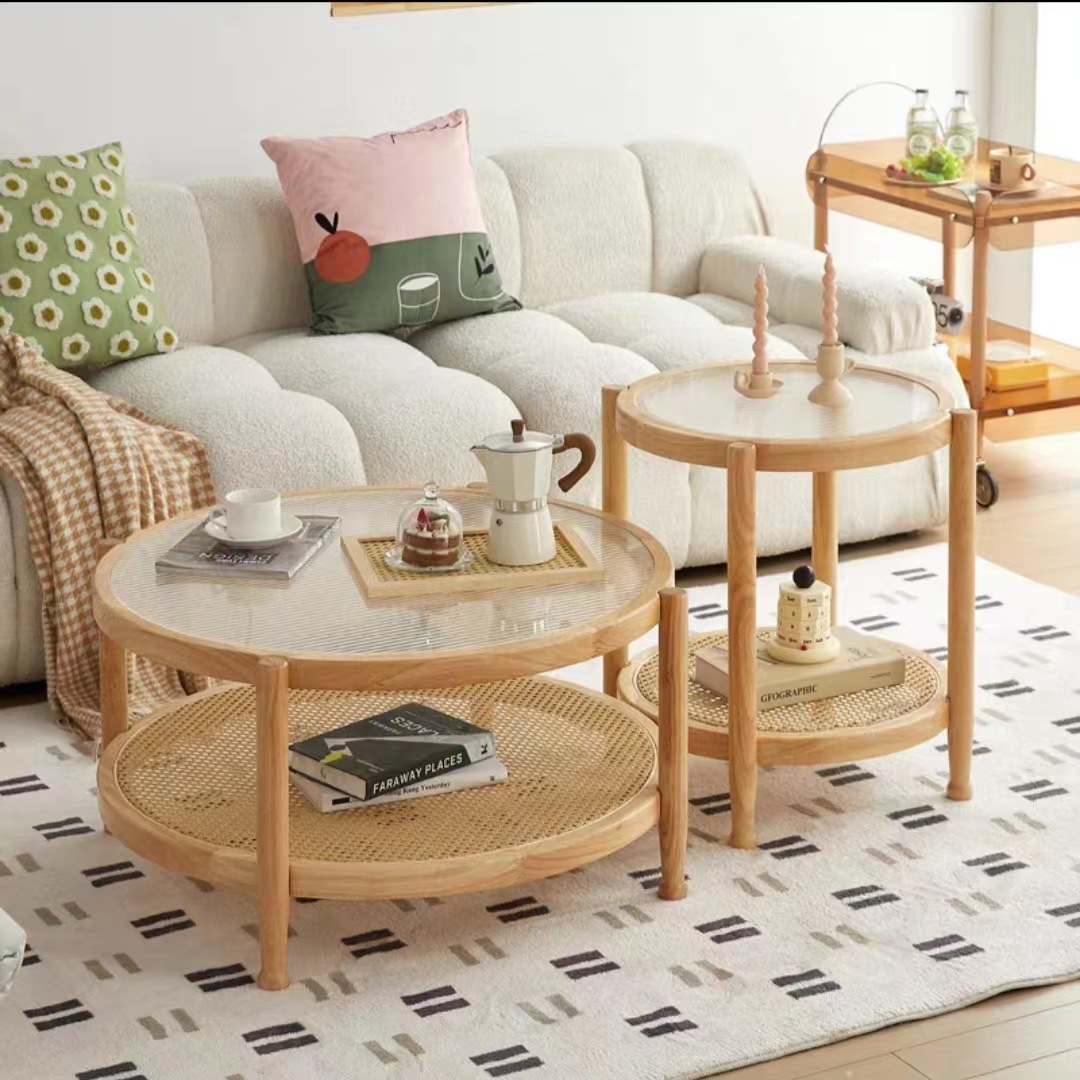 크고 작은 원형 테이블 조합 (우드 컬러)