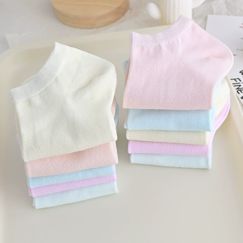 Thin breathable Japanese colored invisible non-slip socks, absorbs sweat and smell