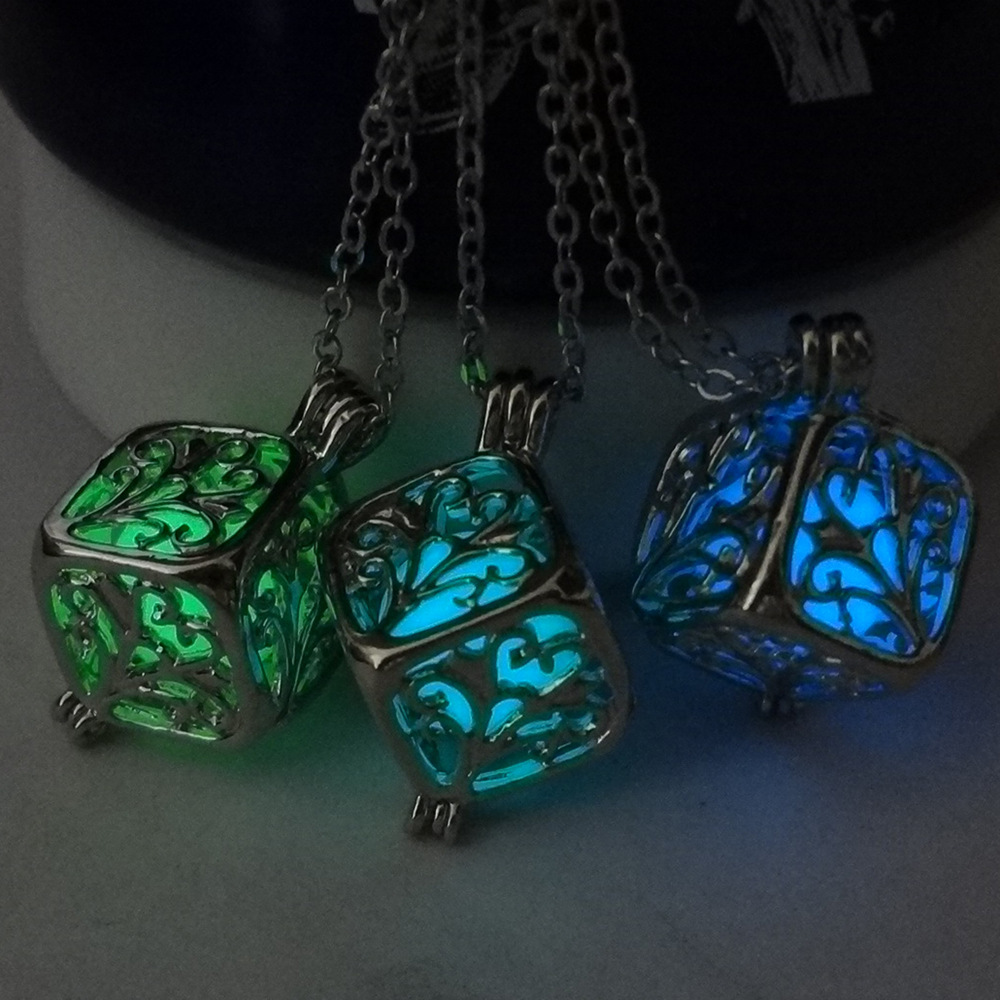 Lobster Trigger Clasp Closure Clasp Closure Type Fashion Tortoise Lotus Horse Alloy Pendant Necklaces Halloween Wholesale