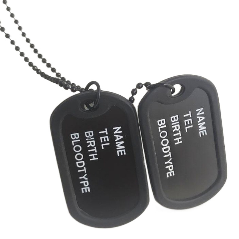 Nuestra fábrica proporciona directamente una gran cantidad de en stock europeo y americano de cuatro filas carta doble etiqueta perro etiqueta collar americano grande militar marca hombres al por mayor colgante