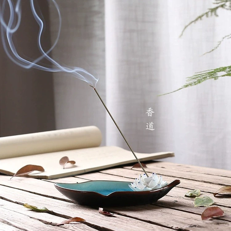 Трансграничные взрывы Цзиндэчжэнь Ледяная трещина Линия глазури Держатель для благовоний Керамический лист Сандаловое дерево Линия для благовоний Держатель для благовоний Маленькие украшения