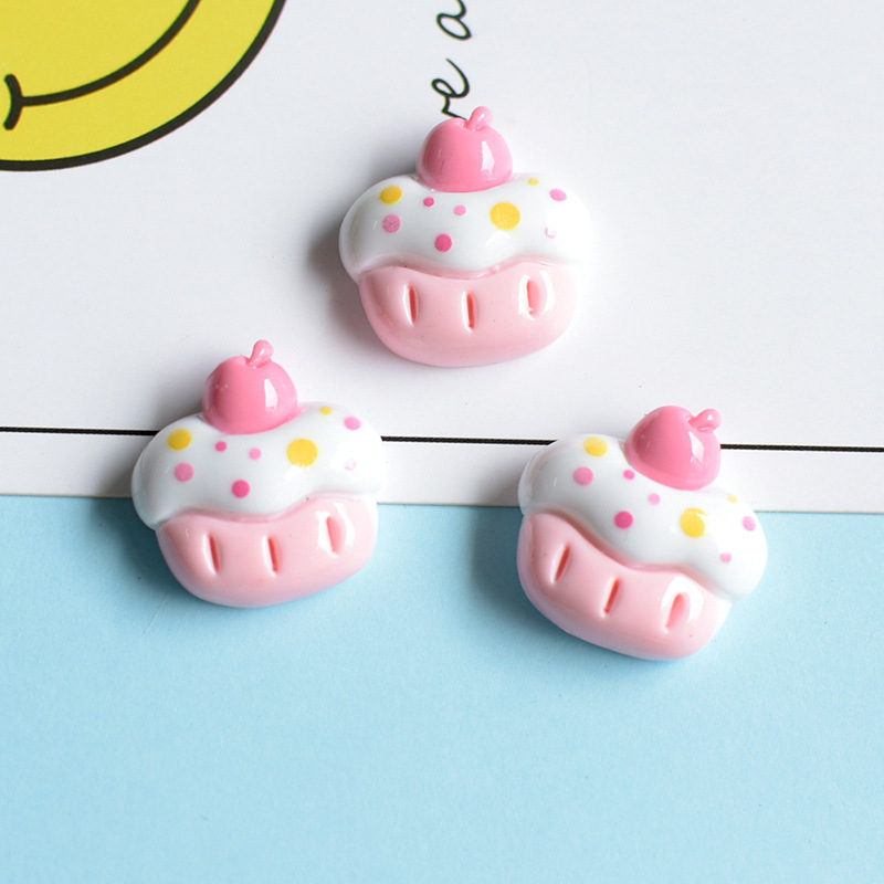 かわいい光沢のある甘い漫画バニーベアケーキツリーケーキ樹脂ジュエリーアクセサリー DIY 手作り材料|undefined