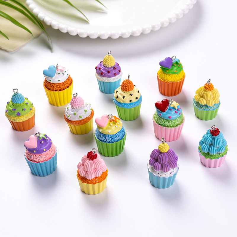 Mini Artificial Large Cupcake Pendant Pendant Can Be DIY Food Toy Cake Keychain Pendant Bag Accessories