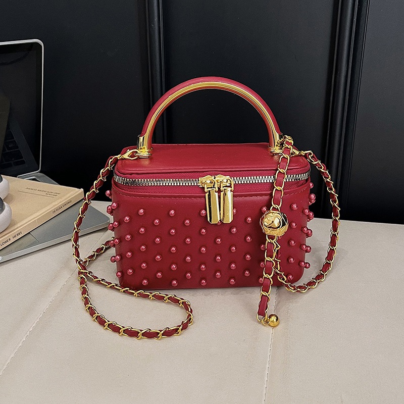 Personalidad transfronteriza bolsas de caja de remaches pequeñas cadenas de viento de fragancia bolsas de mano nichos de moda diaria bolsas de hombro image 12