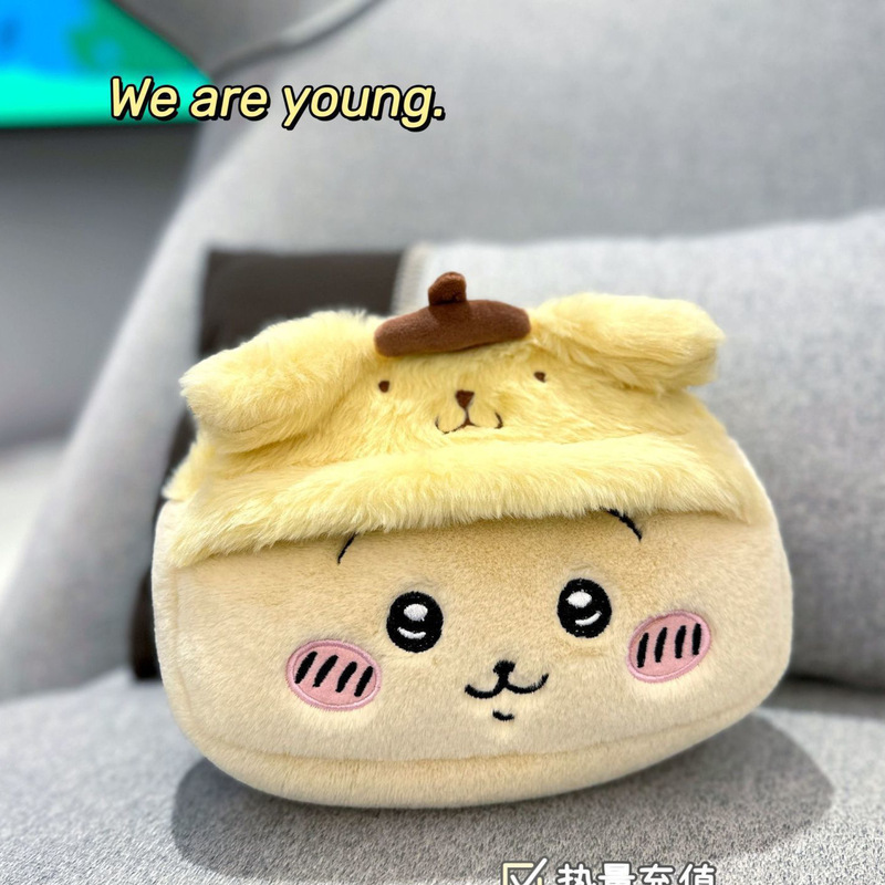 日本式アニメ収納バッグ創意ins可愛いぬいぐるみバッグ少女学生がポーチを持っています。|undefined