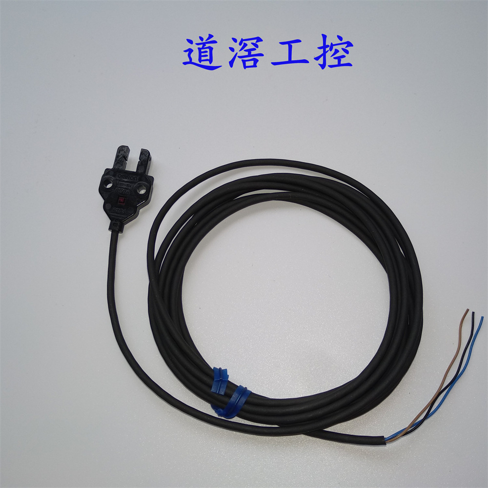 EE-SX870R 2M    欧姆龙OMRON光电传感器全新