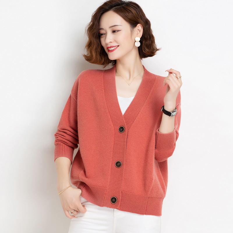 Lazy Style Wool Cardigan Women's Loose Large Size Spring and Autumn New V-neck Sweater Coat Women's Outerwear Thickened Knitwear Lazy Style Wool Cardigan Women's Loose Large Size Spring and Autumn New V-neck Sweater Coat Women's Outerwear Thickened Knitwear