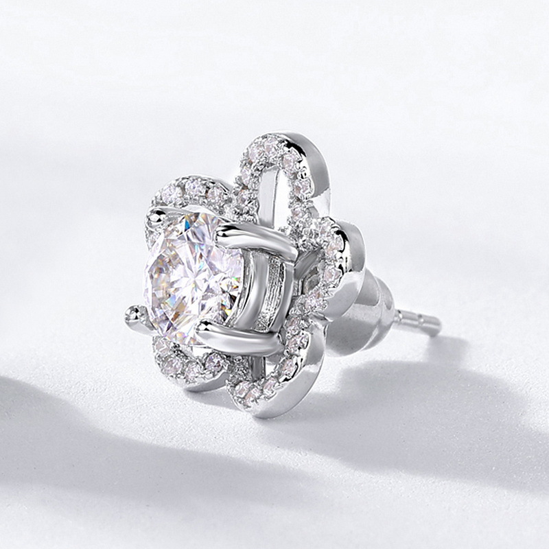 2023 nuevos pendientes de plata S925 Pendientes de flores de moissanite Super Flash para mujer Estilo europeo y americano Primavera y verano transfronterizo Venta caliente Entrega