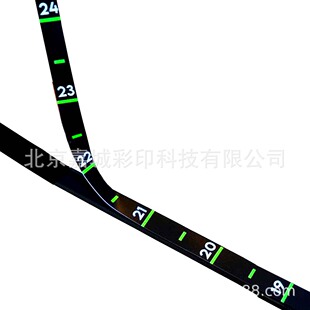 ������ɫ�׿̶ȳ� �~��С�y���̶ȳ� �~�U�y����