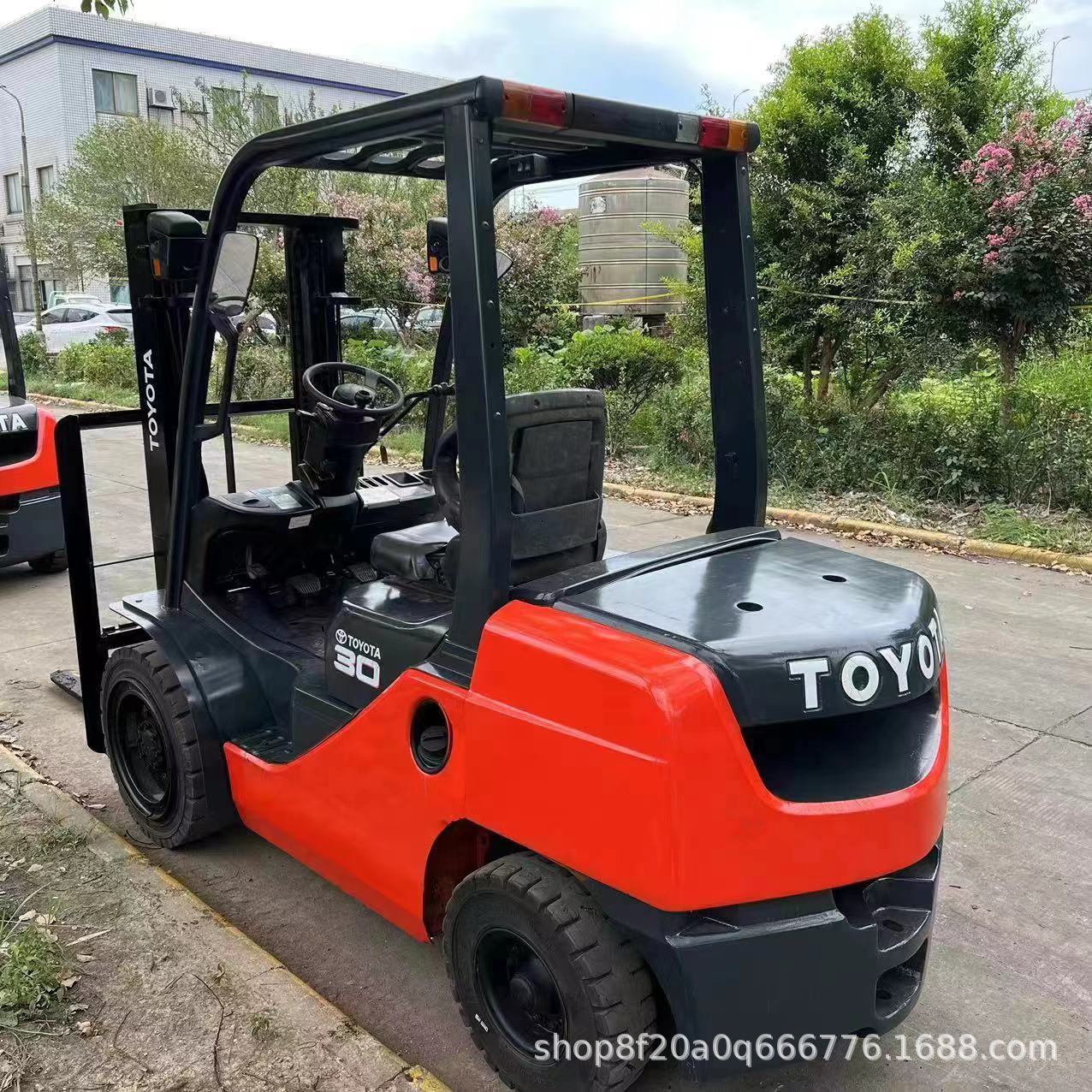 二手叉车丰田2吨3吨3.5吨二手叉车外贸出口用燃油四轮叉车搬运车