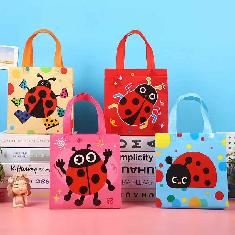 Cross-Border Ladybug Cute Gift Packaging Bag Non-Woven Children's Gift Kindergarten Handmade Children's Clothing Waterproof Tote Bag Cross-Border Ladybug Cute Gift Packaging Bag Non-Woven Children's Gift Kindergarten Handmade Children's Clothing Waterproof Tote Bag