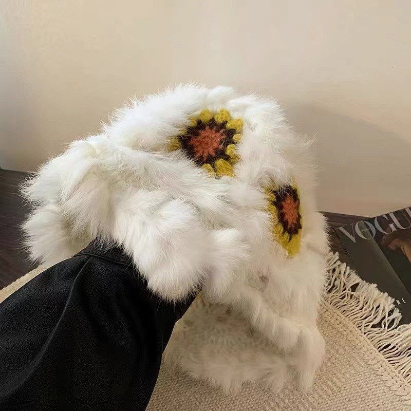 흰색 노란색 꽃 사자 모자