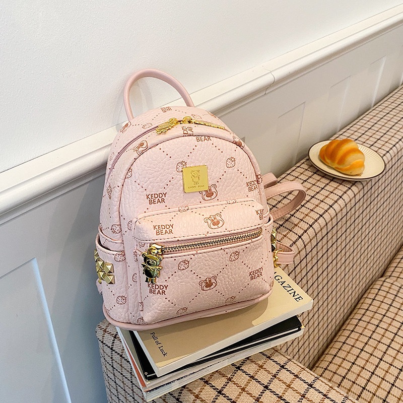 Mochila de moda de mujer verano 2026 popular nicho de hombro único bolso de temperamento versátil nuevo bolso de viaje casual simple