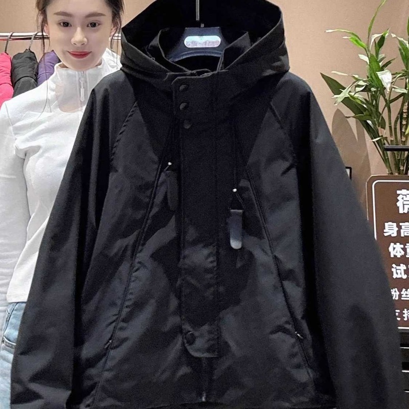 时尚连帽冲锋衣外套女款2025新款春秋薄款宽松休闲夹克风衣棒球服|undefined