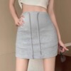 灰色