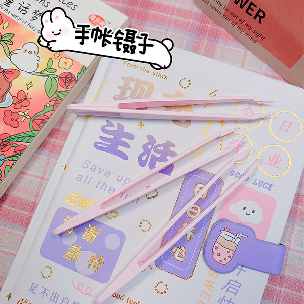 Plastic tweezers