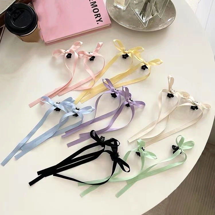 Sophisticated black white hairgrip
