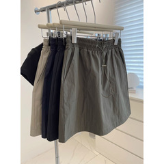 夏用の薄いアイスシルクアメリカン速乾性作業服ハイウエスト弾性痩身露出防止カジュアルハーフレングススポーツスカート女性用