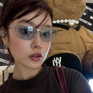 Xiaohongshu's same retro technology-sense sunglasses, trendy and fashionable high-end sunglasses for women, concave shape anti-UV glasses