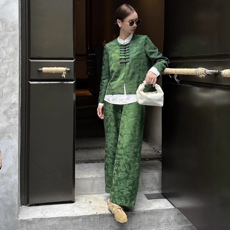 时尚新中式两件套2025新品油丝重工刺绣圆领外套+宽松休闲裤套装|undefined