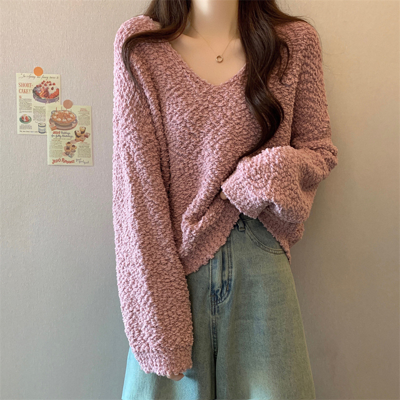 Raspberry Pink V-Neck Knitted Base Shirt for Women, Spring and Autumn Short Loose Lazy Early Autumn Sweater with Regular Shoulders