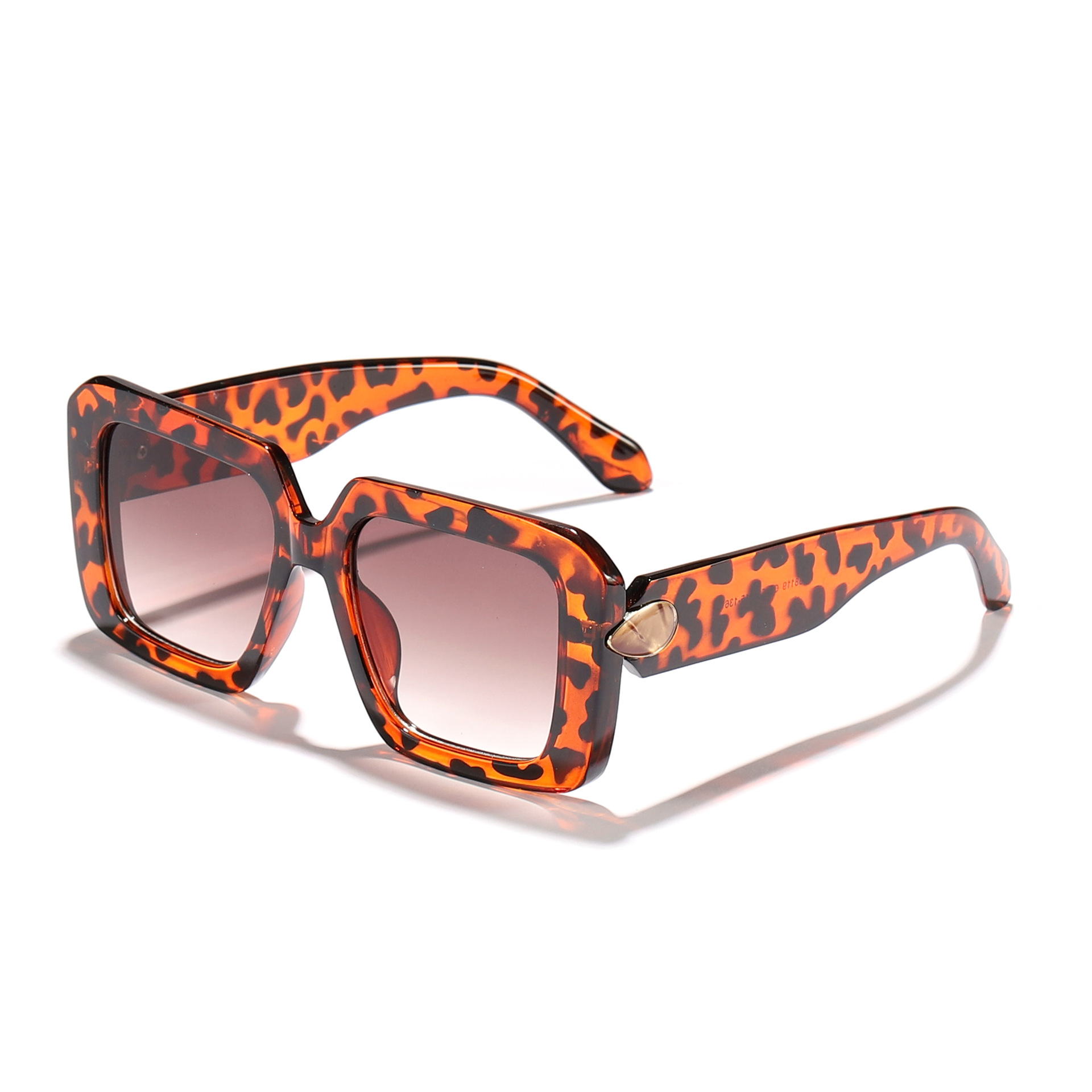 Nuevas gafas de sol anti-ultravioleta transfronterizas de estilo retro con marco callejero para hombres y mujeres, gafas de sol de pasarela de moda de lujo ligero europeo y americano