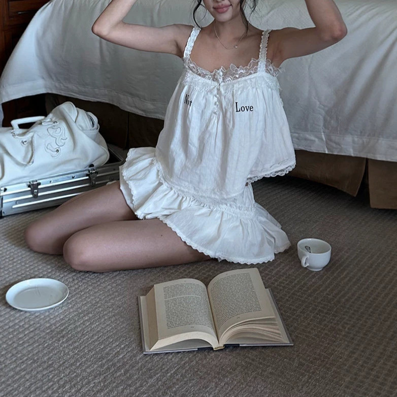 Hao Tian Ward Ed White Lace-Trimmed Tank Top for Women, Summer Style, Loose U-Neck Camisole for Hot Girls Hao Tian Ward Ed White Lace-Trimmed Tank Top for Women, Summer Style, Loose U-Neck Camisole for Hot Girls