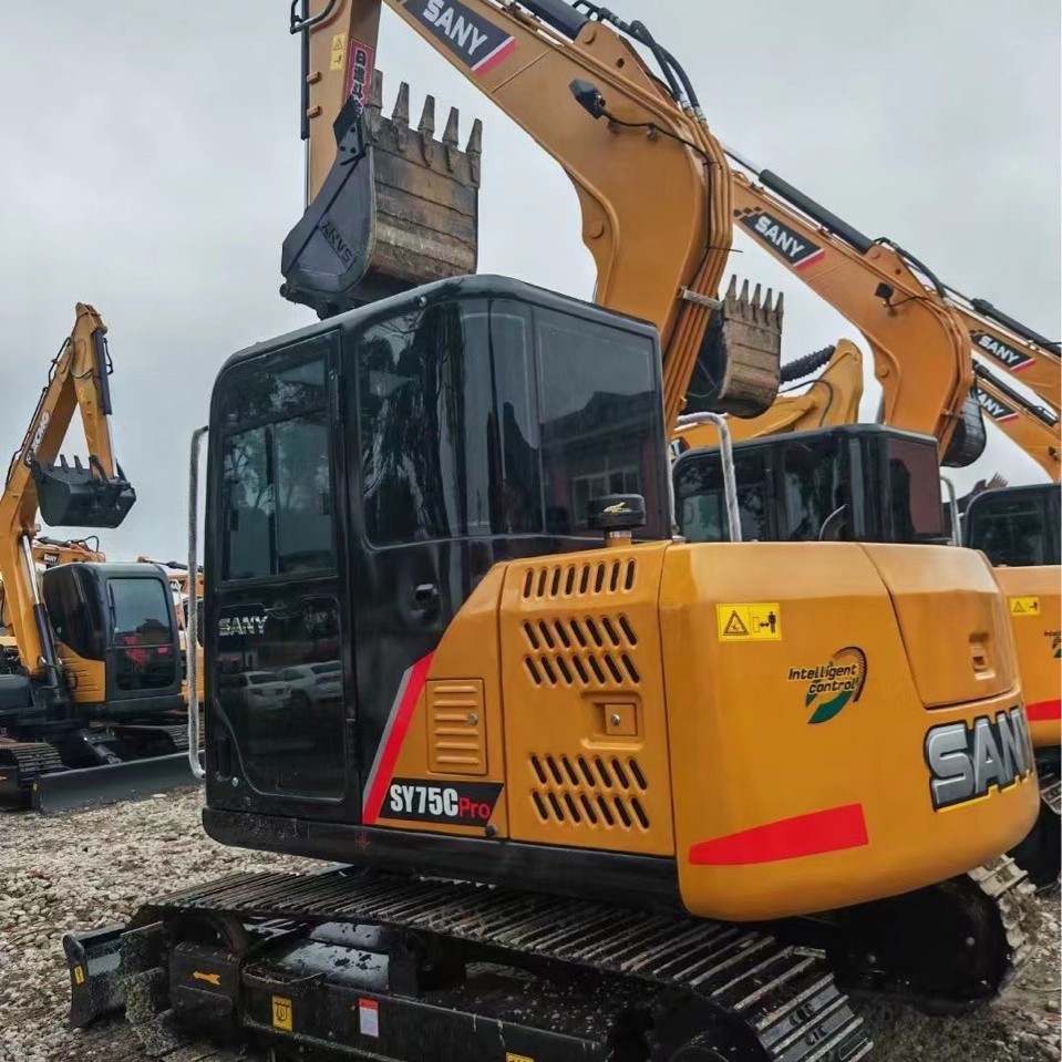 Línea de exportación nacional y extranjera de segunda mano Sany55 60 75 excavadora SY marca nacional de primera línea