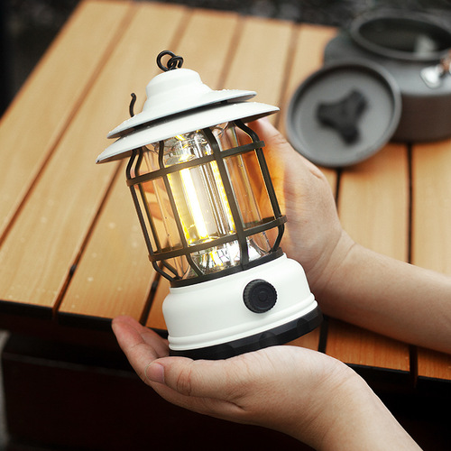 New camping lantern outdoor lantern retro horse lantern tent lantern outdoor light charging light campsite lantern portable lantern lighting lantern