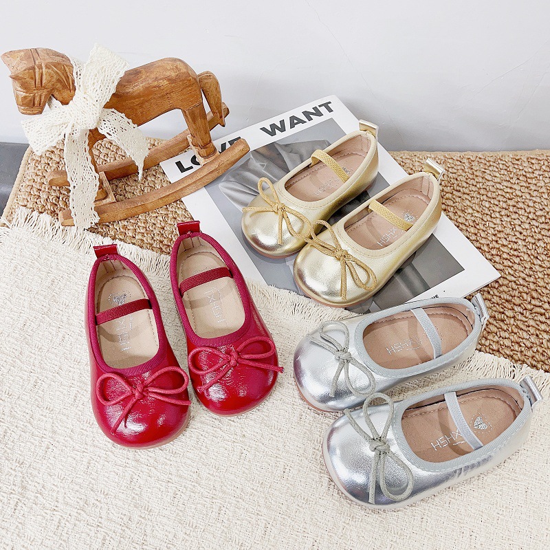 Girls' Leather Shoes 2026 Spring and Autumn New Style Silver Shoes Little Girl Princess Shoes Soft-Soled Loafers Red Single Shoes Trendy