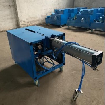 ����ֱ�����¿���̥�����豸��װ�������ڶ��������Ͼ���̥��̥��