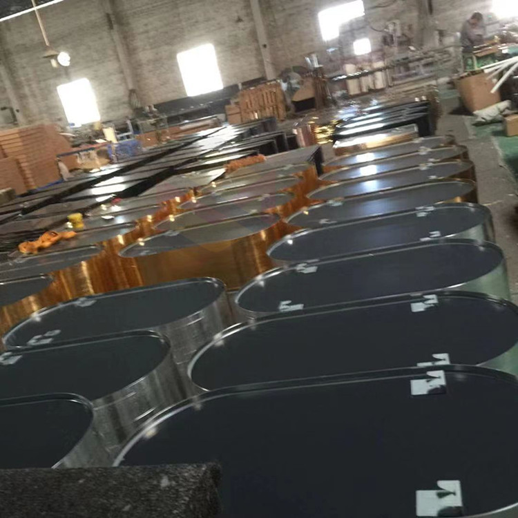 Real Shot of the Mirror