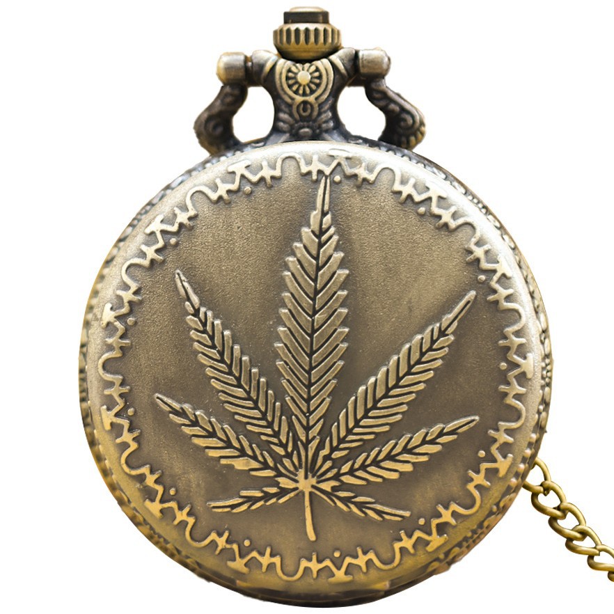 Classic Nostalgic Large Maple Leaf Quartz Pocket Watch Fashion Vintage Pocket Watch Distinctive Creative Men's and Women's Gift Watch Trendy Wholesale