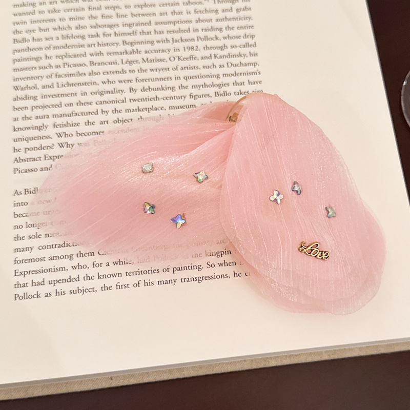 Розовый хвостик с бантиком