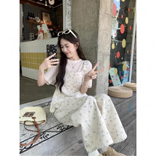 休闲时尚套装女春季2025新款减龄气质碎花牛仔背带裤高腰直筒长裤