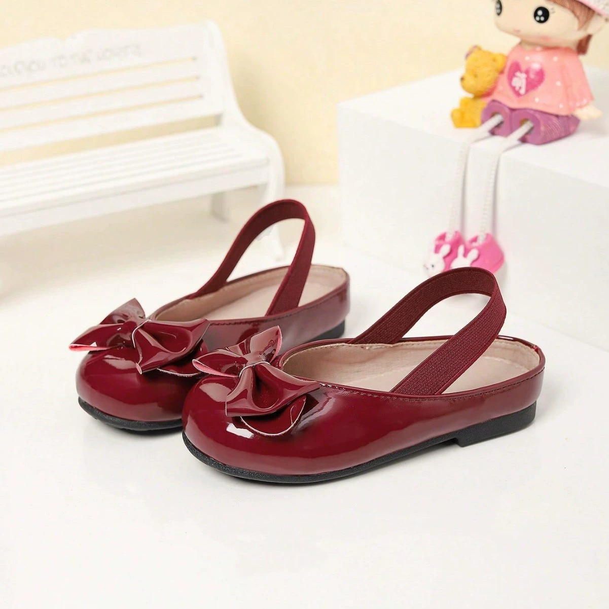 Кросс-бордерная внешнеторговая литература, ретро-туфли с неглубоким бантом, элегантные однотонные туфли, модные слипоны на плоской подошве, кожаные туфли для девочек в стиле принцессы.