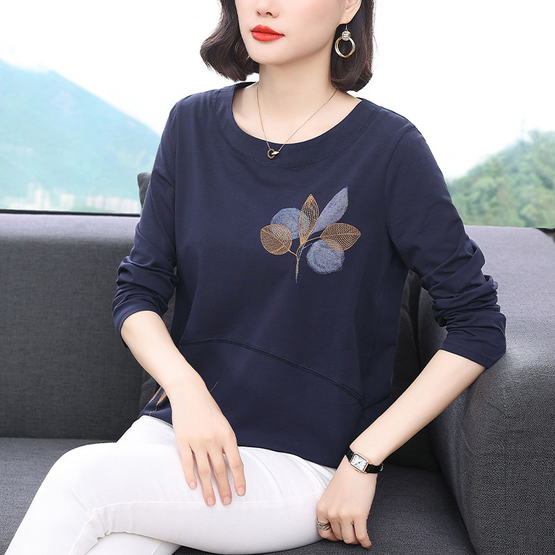 Pure Cotton Long-Sleeved T-Shirt Women's Autum Embroidered Tops Middle-Aged and Elderly Mothers' Loose Belly-Covering Bottoming Shirts Wholesale Pure Cotton Long-Sleeved T-Shirt Women's Autum Embroidered Tops Middle-Aged and Elderly Mothers' Loose Belly-Covering Bottoming Shirts Wholesale