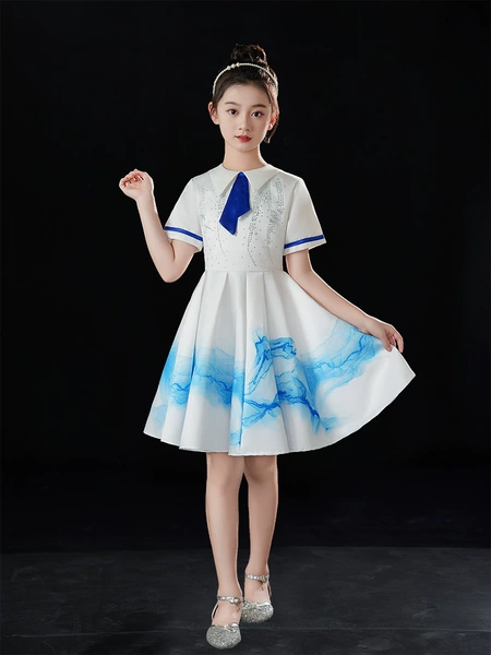 Blue, with short sleeve