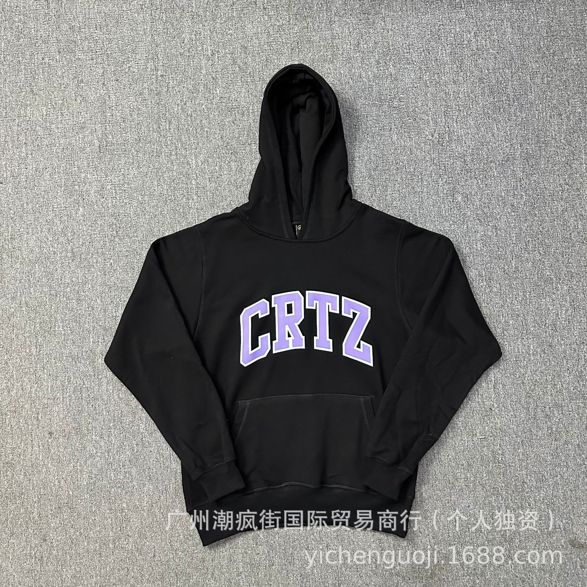 923 black sweatshirt