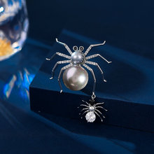 小众个性新款昆虫动物胸花固定衣服别针潮创意设计感珍珠蜘蛛胸针