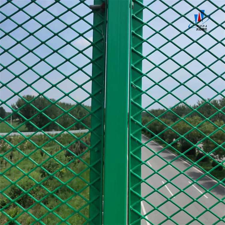 防抛网菱形孔 桥梁正方孔防落网 高速公路隔离网 钢板网护栏