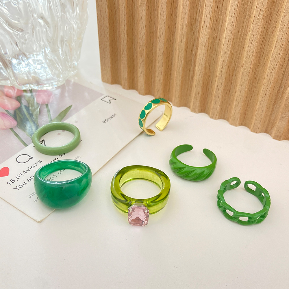 New Retro Fashion Ring Set Version Creative Green Dripping Love Resin Ring 6-piece Set display picture 7