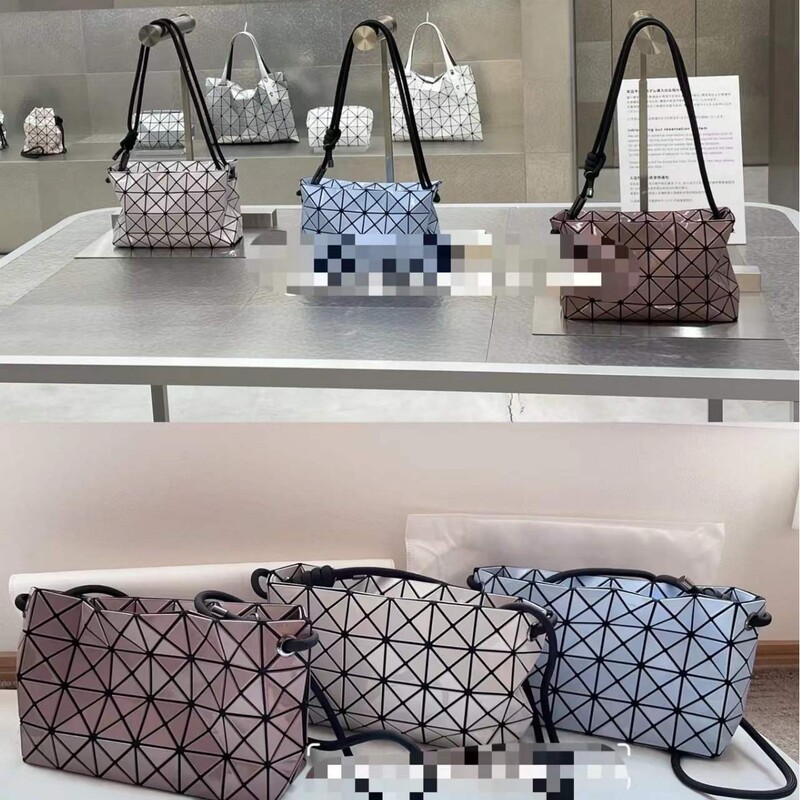 Yuzhai Quilted April New Shoulder Crossbody Bag Tofu Bag Rectangular Box Zipper Armpit Drawstring Women's Bag Versatile